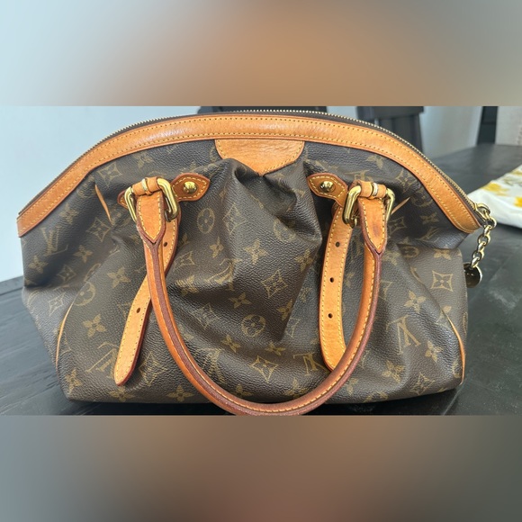 Louis Vuitton Monogram Canvas Tivoli GM Satchel - Picture 3 of 10